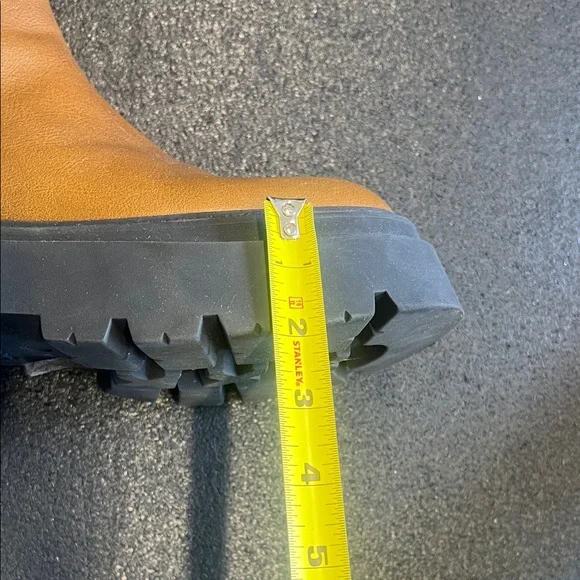 Sportmax Tan Leather Chelsea Lug Boots with Black Elastic - Picture 8 of 10